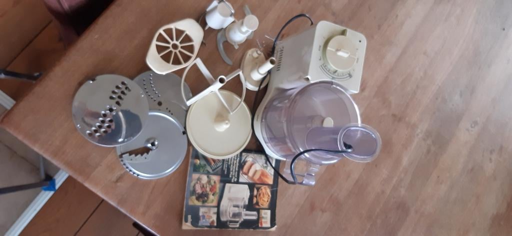 Braun keukenmachine met veel accessoires, Witgoed en Apparatuur, Ophalen