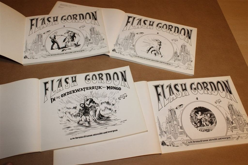 Flash Gordon 1 t/m 4 — Alex Raymond 1972-1973, Eén stripboek, Ophalen of Verzenden, Gelezen