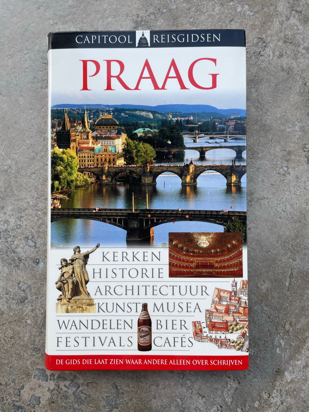 Capitool Reisgids Praag: Kerken, Historie, Architectuur, Capitool, Europa, Ophalen of Verzenden, Zo goed als nieuw