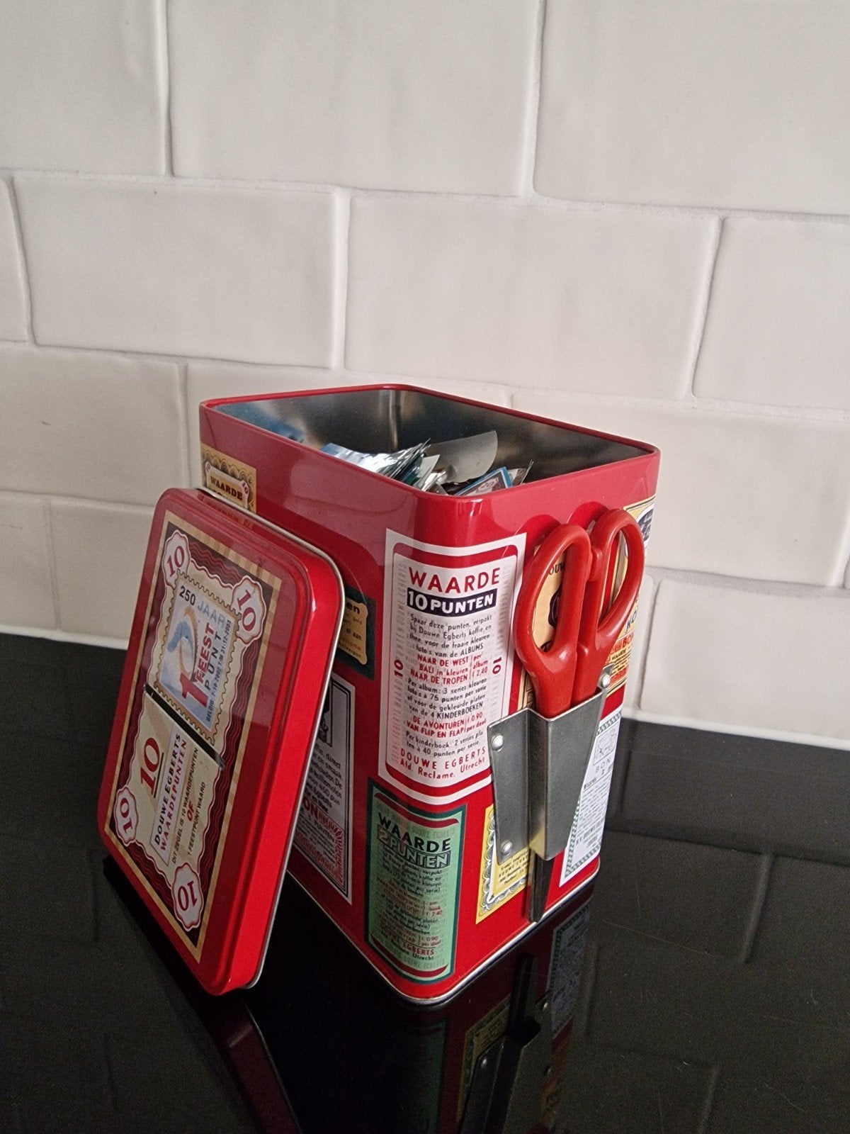 Douwe Egberts punten blik met schaar en veel punten, Verzenden, Gebruikt