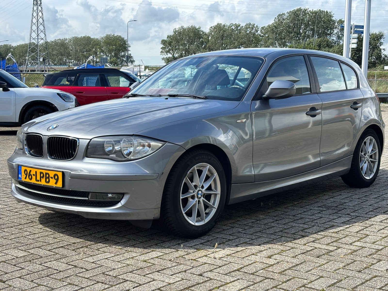 BMW 1-Serie 2.0 118I 2010  LET OP drijfstang lagers defect!, Auto's, BMW, 1-Serie, Achterwielaandrijving, 1995 cc, Origineel Nederlands