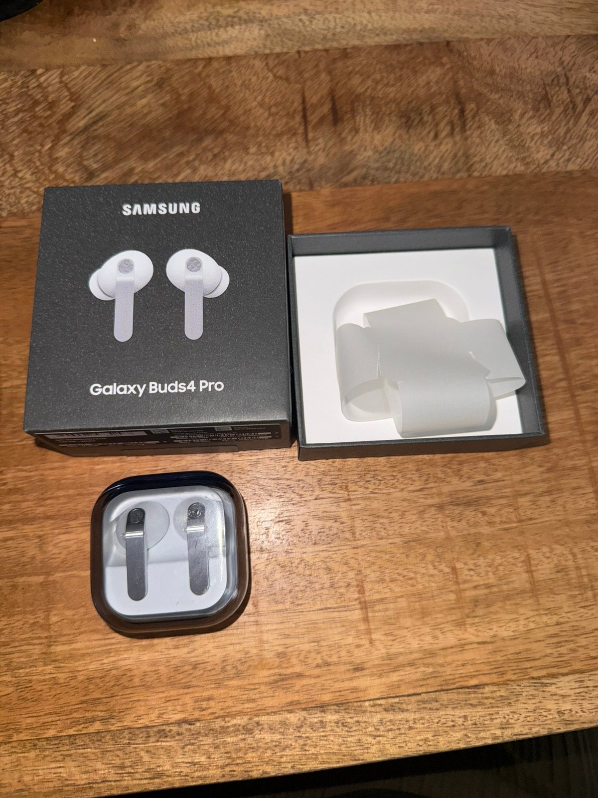 Samsung Airbuds pro 4 nieuw!!, Ophalen of Verzenden, Zo goed als nieuw