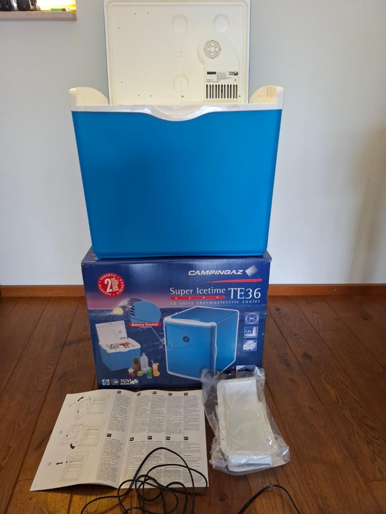 Thermo koelbox 12 Volt, Ophalen of Verzenden, Zo goed als nieuw, Elektrisch