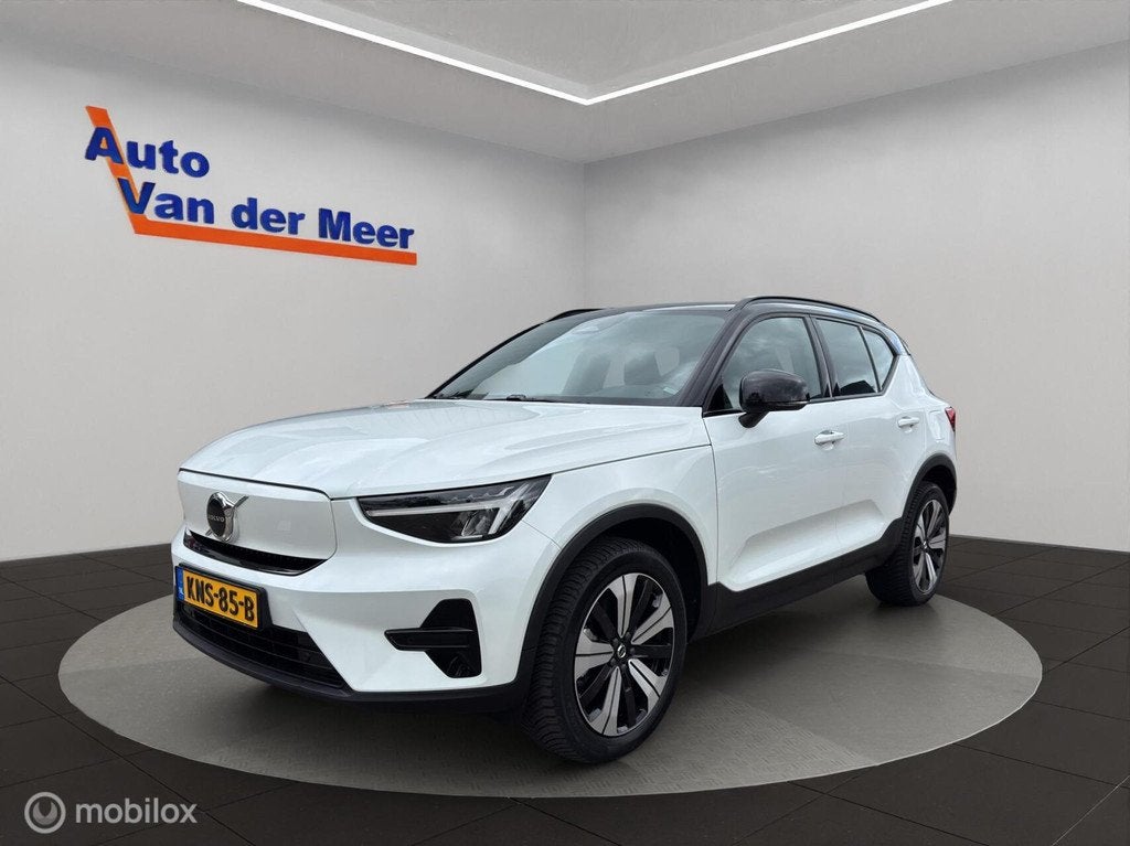 Volvo XC40 Recharge Twin Plus 78 kWh, Auto's, Volvo, Automaat, Stof, Gebruikt, Zwart