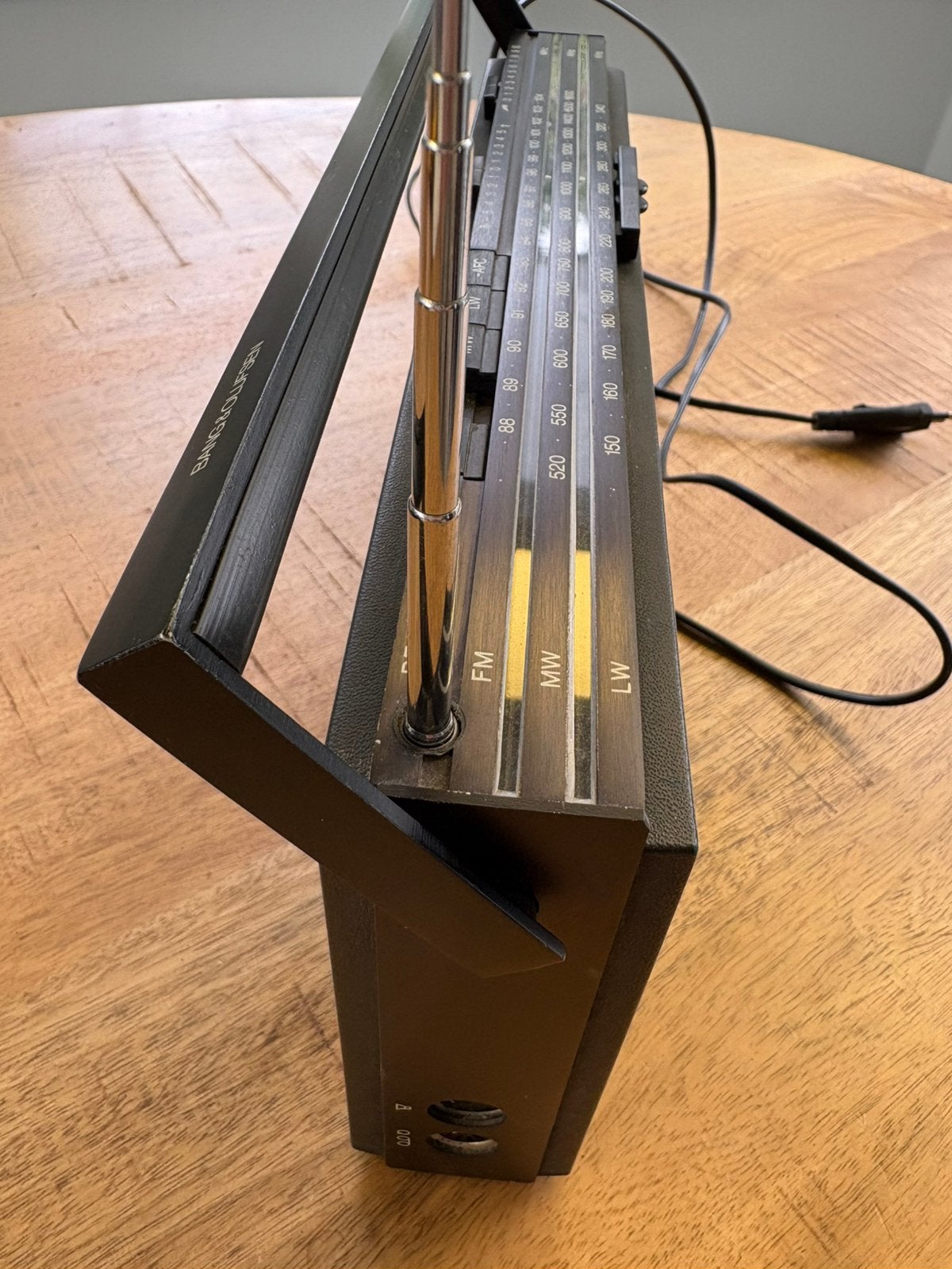 Beolit 707 Bang & Olufsen radio, Ophalen, Gebruikt