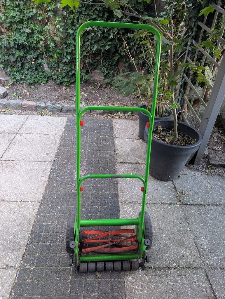 Mooie oude groene handgrasmaaier, Ophalen, Gebruikt, Handgrasmaaier, Minder dan 30 cm