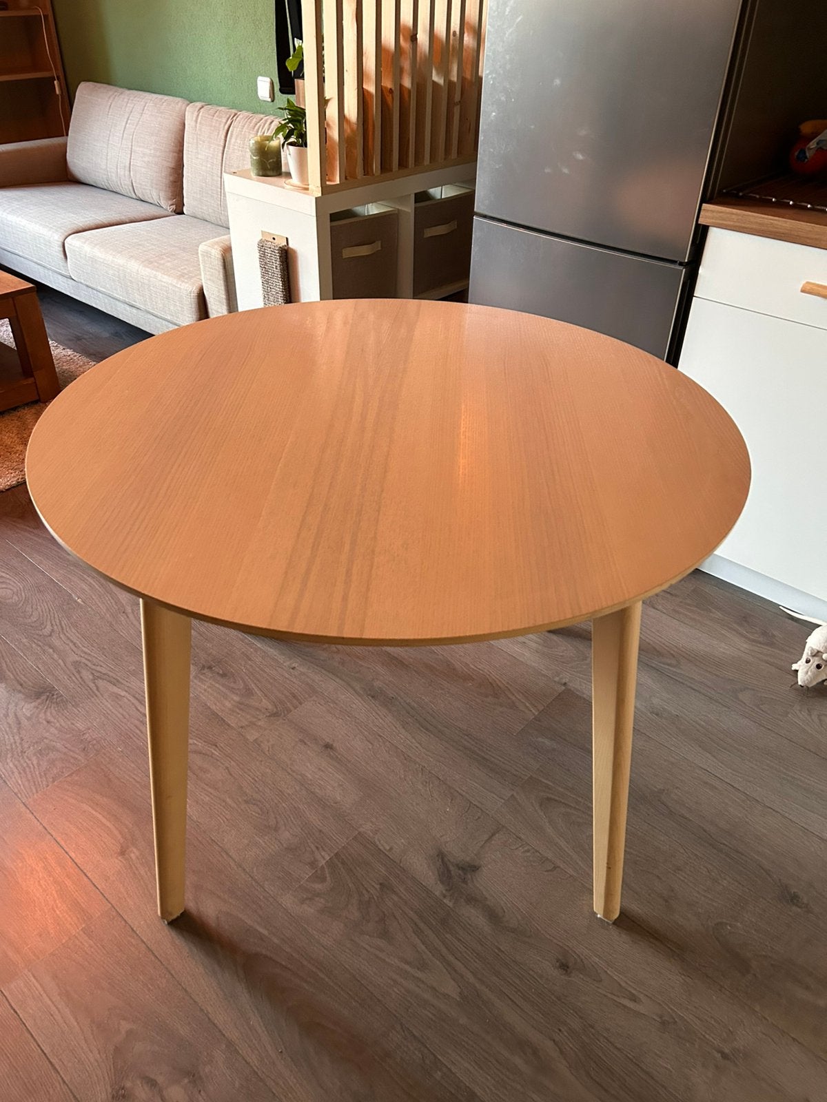 Ikea LISABO eettafel, Ophalen, Rond, Zo goed als nieuw, Vijf personen of meer