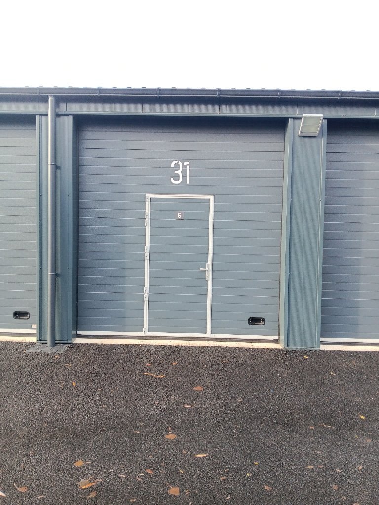 Garagebox/ stalling/ Bedrijfsruimte/ opslagruimte Grou