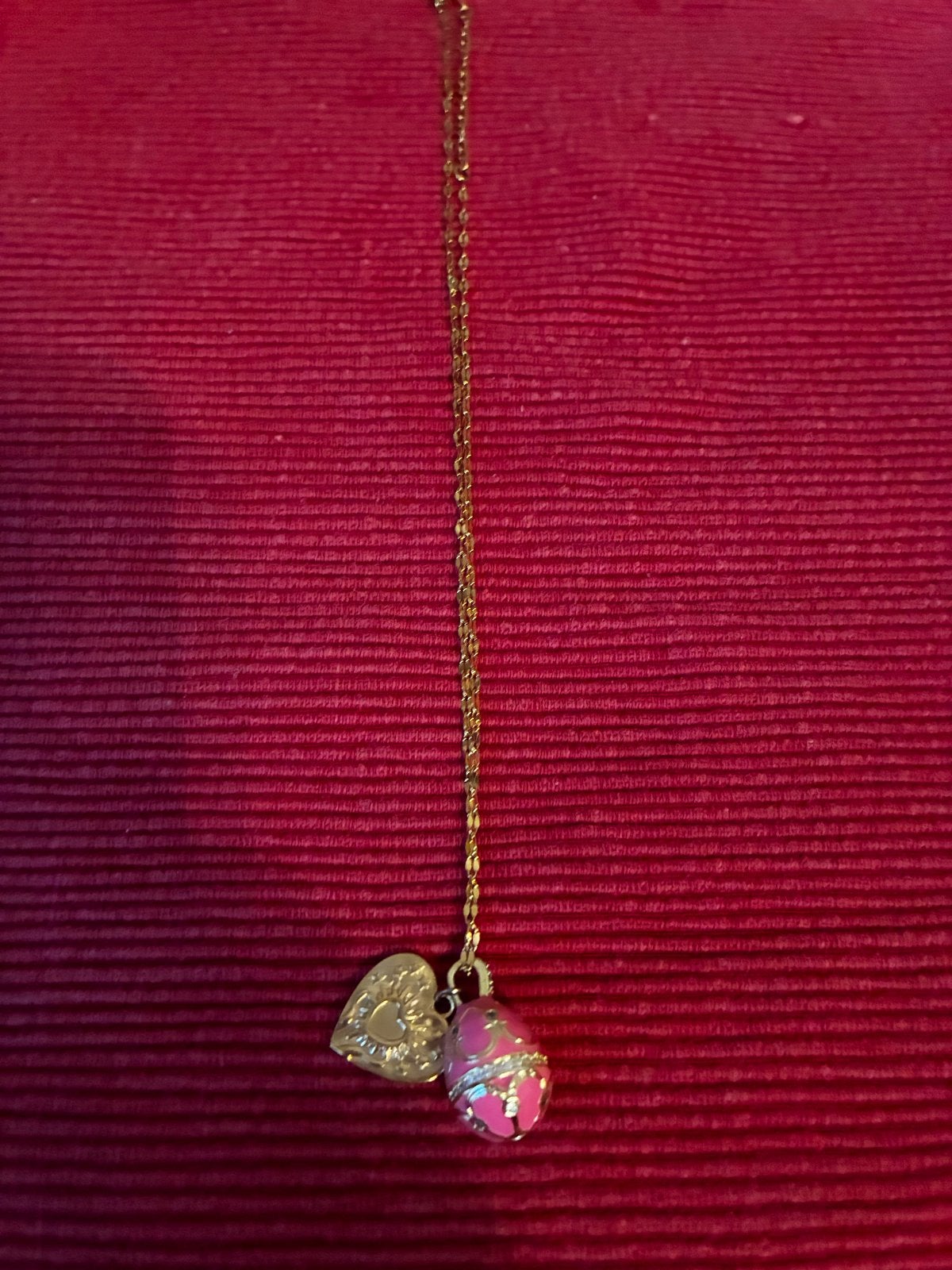 Gouden ketting met roze Fabergé-ei en hartje, Ophalen, Nieuw, Goud, Met hanger