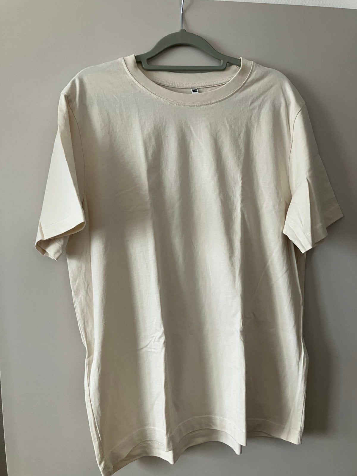 Z.g.a.n/beige uni t shirt /Hema-M, Maat 38/40 (M), Beige, Ophalen of Verzenden, Zo goed als nieuw