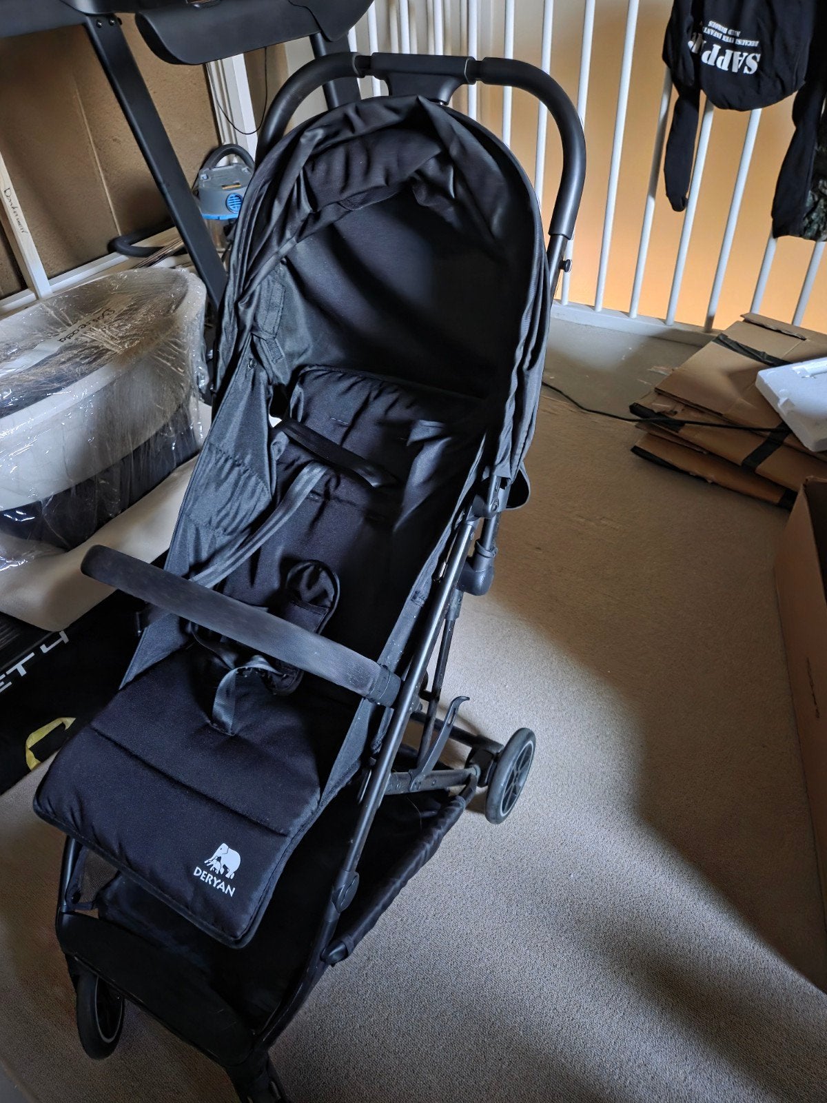 Deryan kinderwagen - Compact en handig, Kinderen en Baby's, Kinderwagens en Combinaties, Ophalen of Verzenden, Gebruikt, Kinderwagen