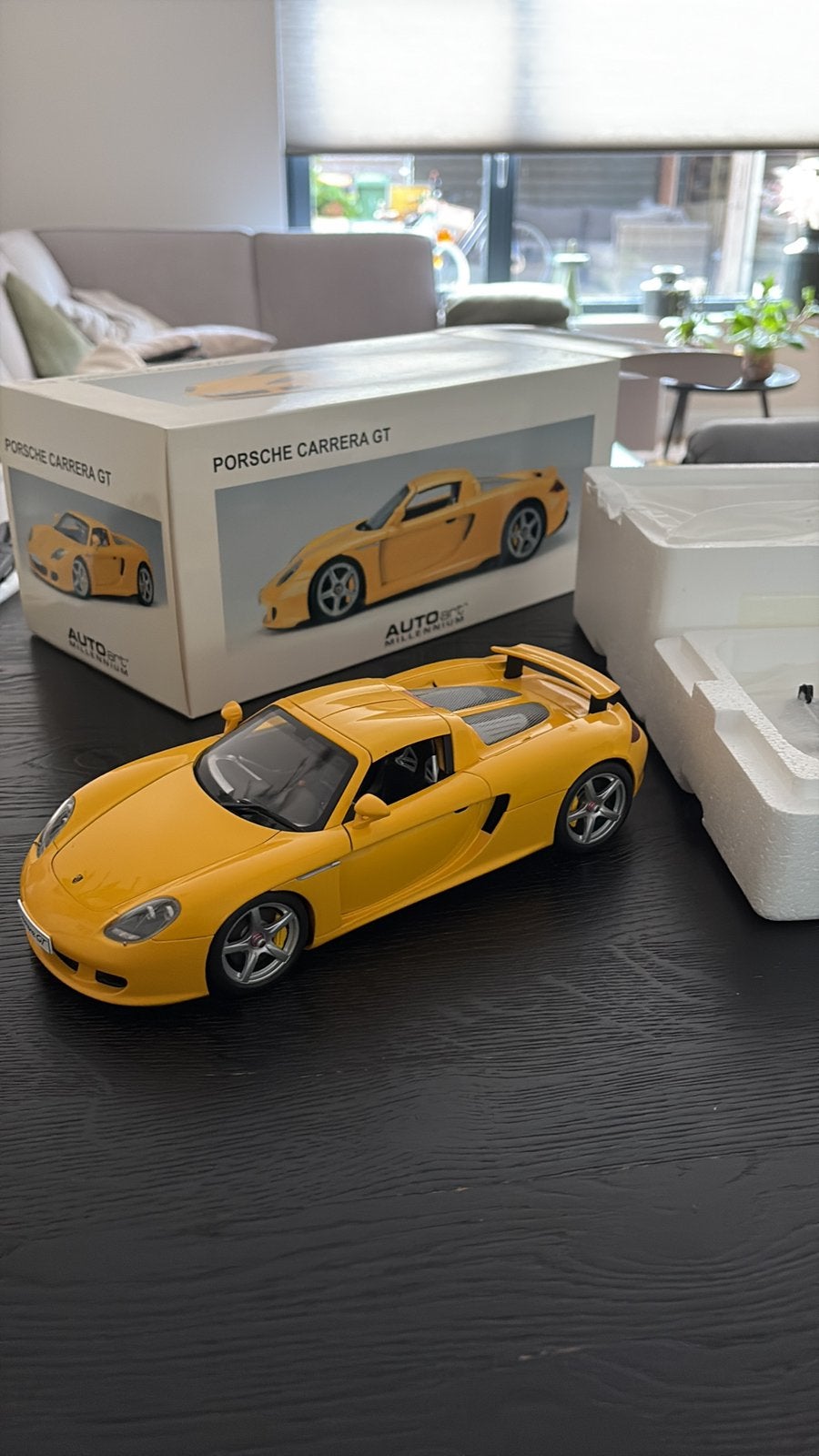 1:18 autoart porsche carrera GT, Ophalen of Verzenden, Zo goed als nieuw, Autoart