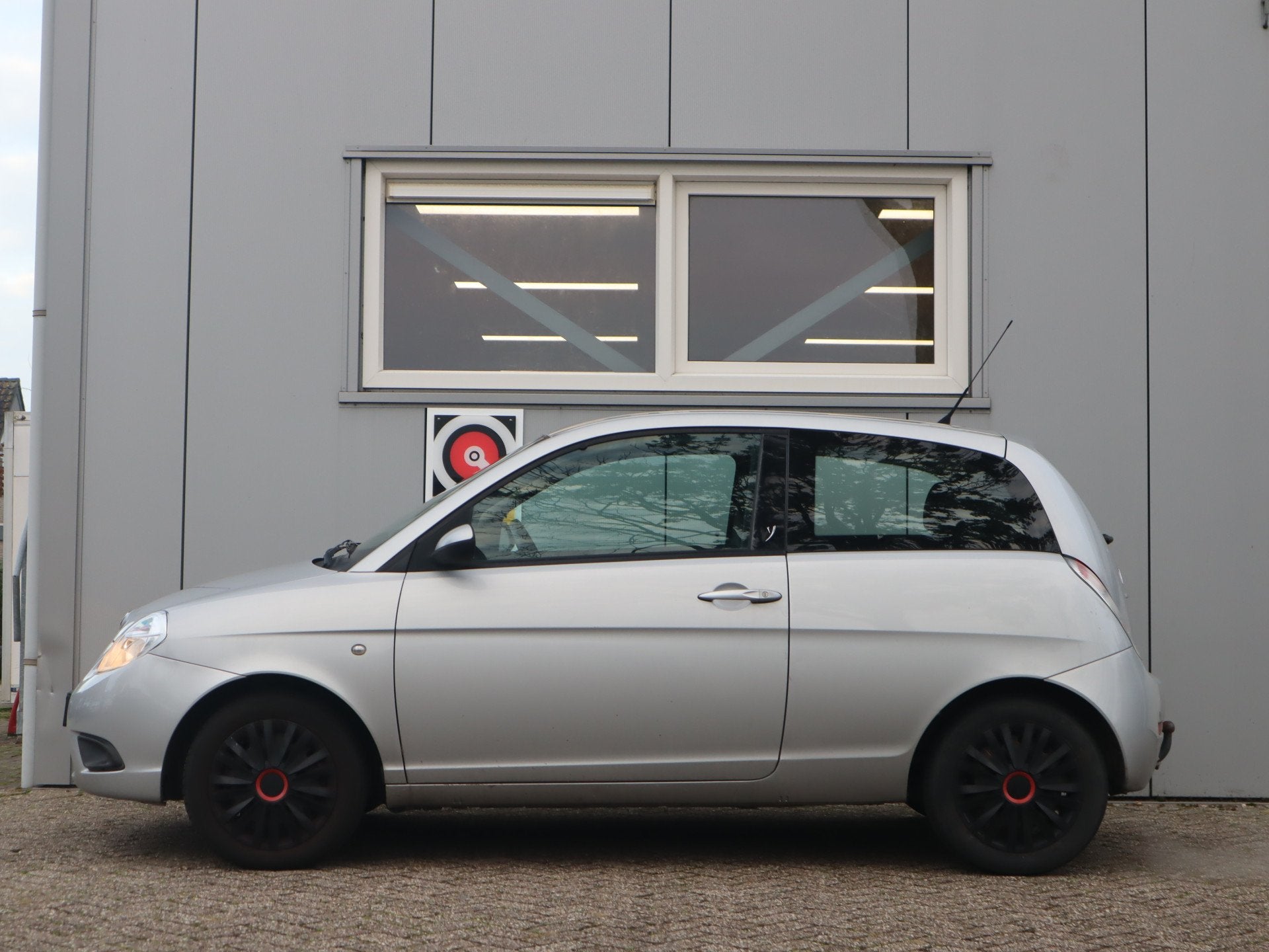 Lancia Ypsilon 1.2 Oro / Elektrische ramen / Trekhaak / Airc, Auto's, Voorwielaandrijving, Stof, Gebruikt, Startonderbreker
