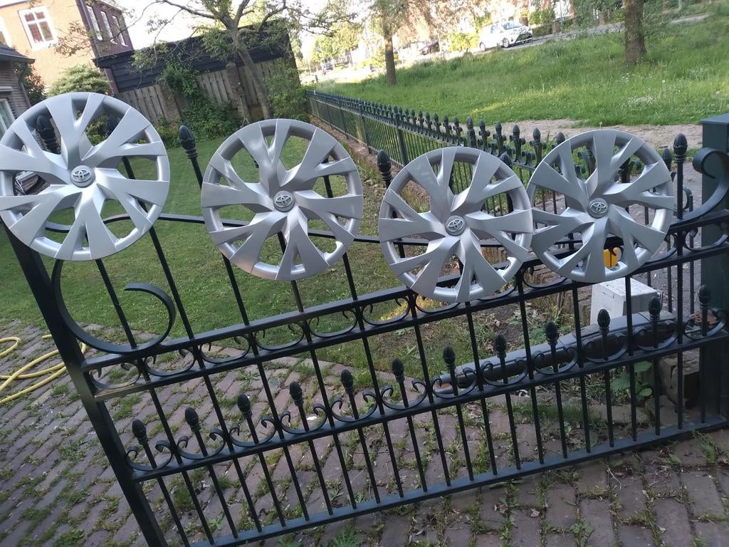 Wieldoppen Toyota 15inc, Auto diversen, Wieldoppen, Ophalen of Verzenden