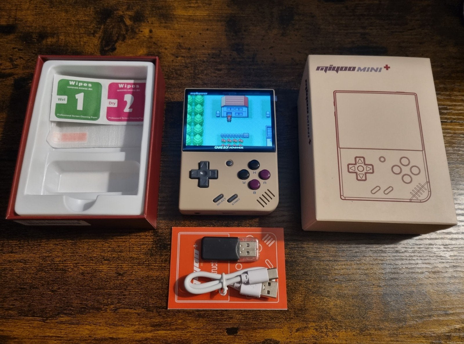 Miyoo Mini+ (Plus), nieuw in doos (8000+ games & OnionOS), Verzenden, Nieuw, Met games