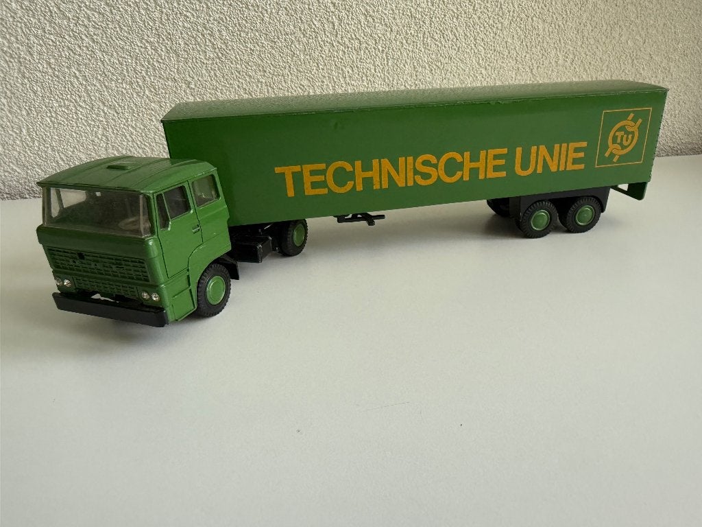 Lion Car DAF truck-opleggercombinatie (Technische Unie), Hobby en Vrije tijd, Ophalen of Verzenden, Gebruikt, Bus of Vrachtwagen