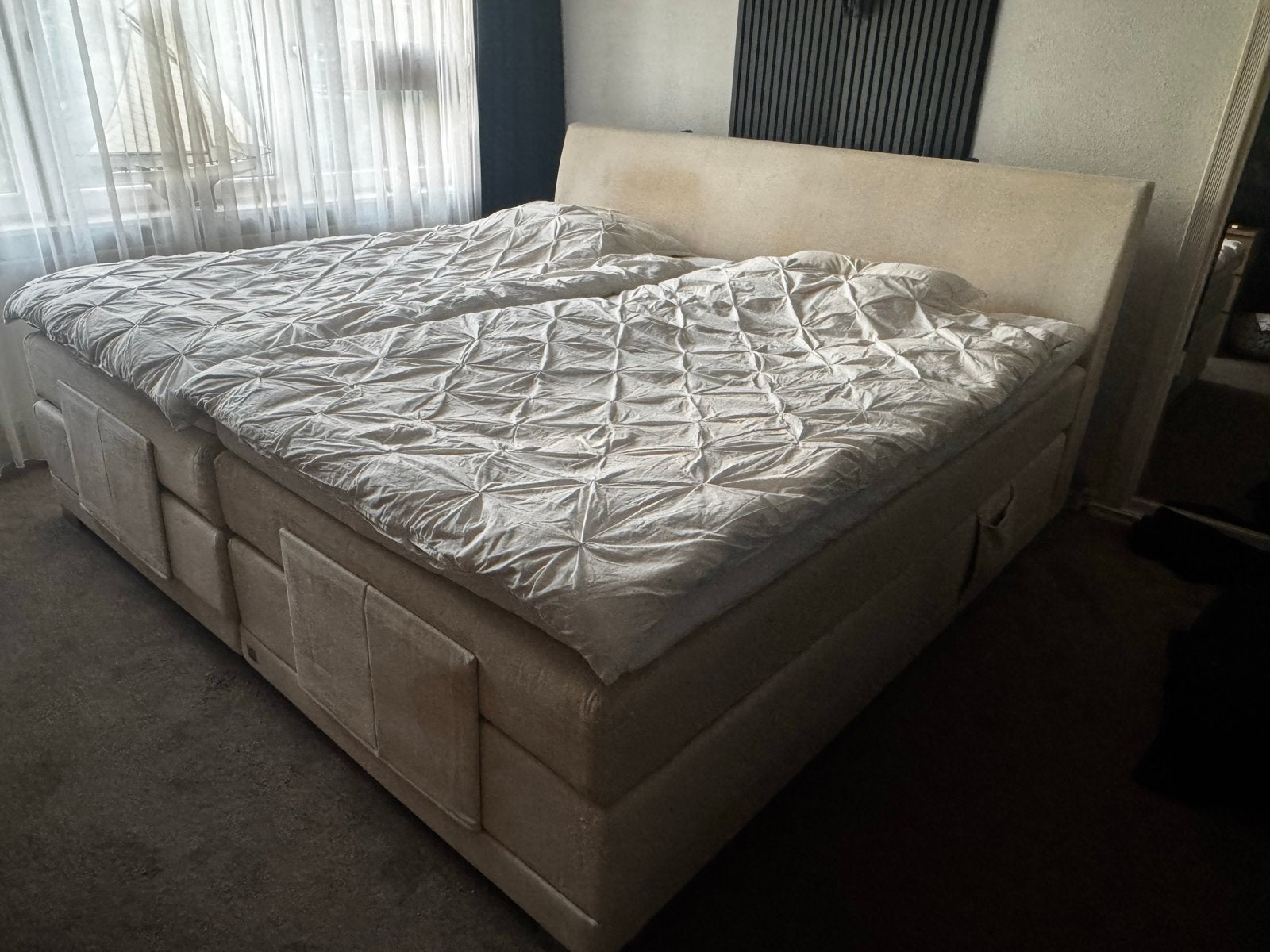 Eastborn Sand boxspring 240x220! electr. verstelbaar/massage, Ophalen, Beige, Tweepersoons, Overige maten
