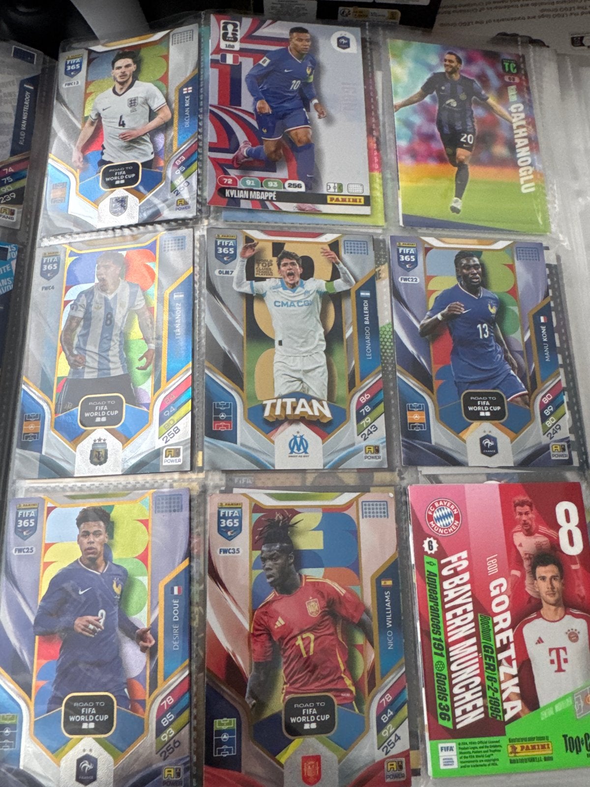 Panini FIFA 365 Adrenalyn XL Voetbalkaartjes Collectie, Verzamelen, Ophalen of Verzenden, Zo goed als nieuw, Buitenlandse clubs