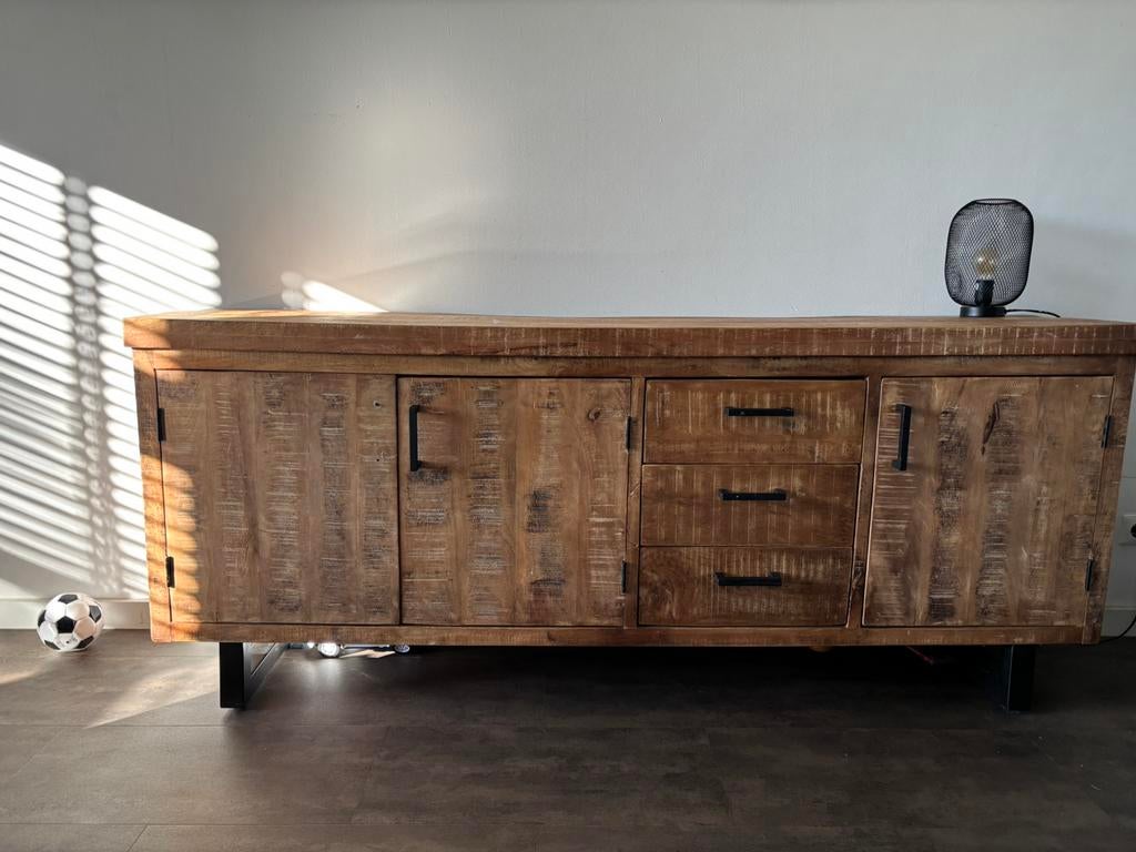 Mango hout Dressoir, Huis en Inrichting, Kasten | Dressoirs, Ophalen, Met deur(en), 150 tot 200 cm, Zo goed als nieuw