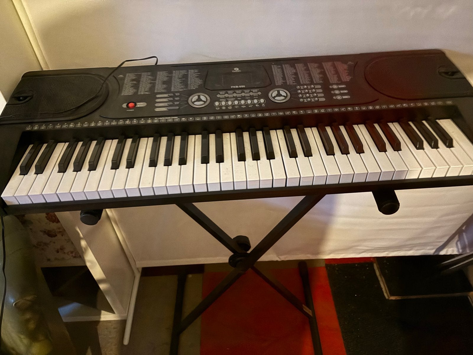 Fazley FKB-050 Keyboard met standaard, 61 toetsen, Zo goed als nieuw, Met standaard, Ophalen