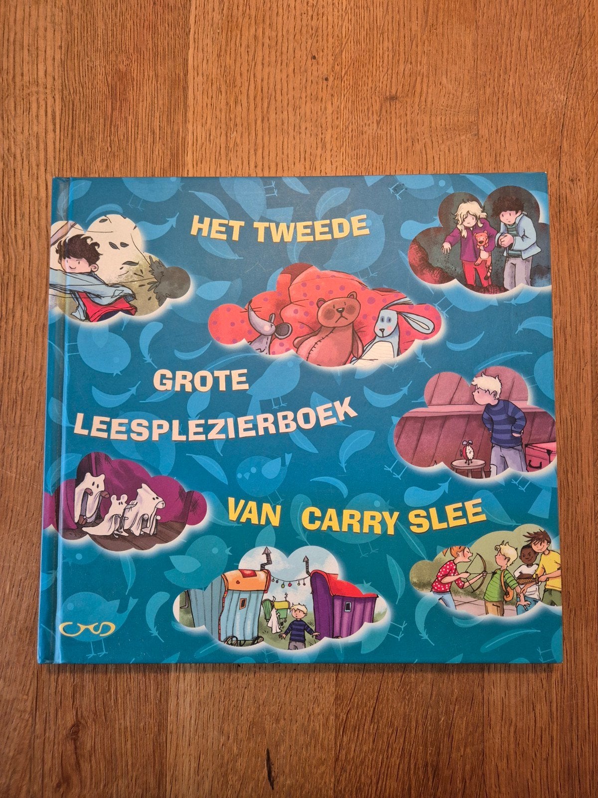 Het Tweede Grote Leesplezierboek, Carry Slee - Zo goed als, Ophalen of Verzenden, Zo goed als nieuw, Carry Slee, Fictie algemeen