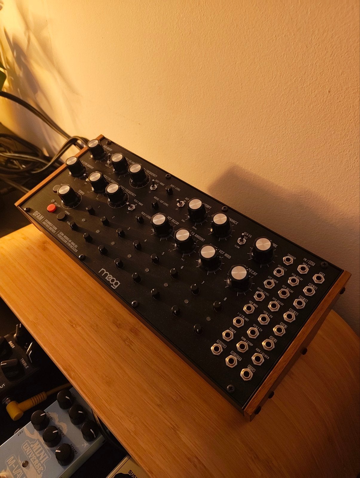 Moog DFAM (incl. doos en rack mount), Muziek en Instrumenten, Synthesizers, Verzenden, Zo goed als nieuw, Overige aantallen, Overige merken