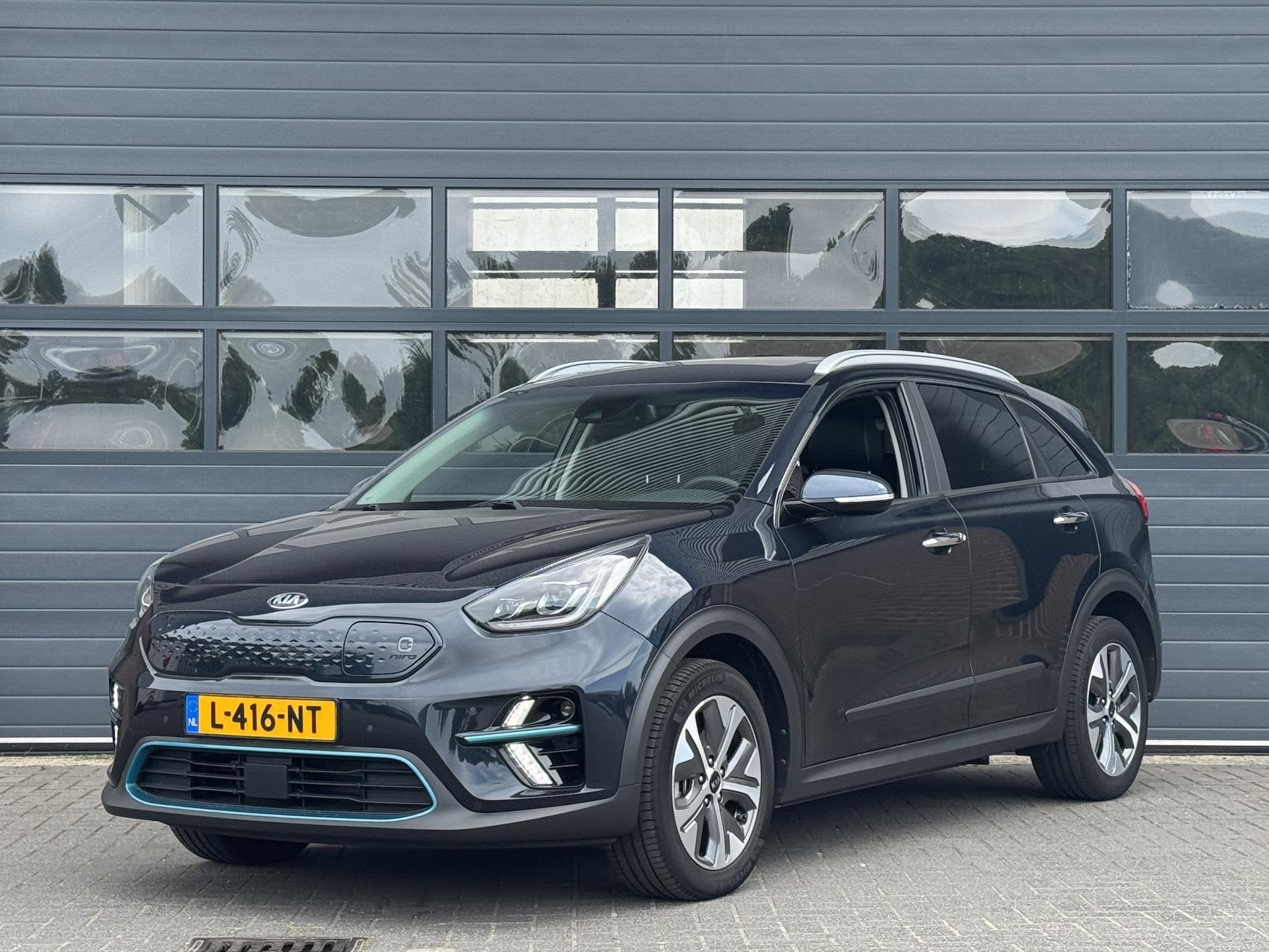 KIA E-NIRO DYNAMICPLUSLINE 64 KWH (100% SOH) I SCHUIF/KANTEL, Gebruikt, Huisgarantie, 1712 kg, Met garantie (alle)