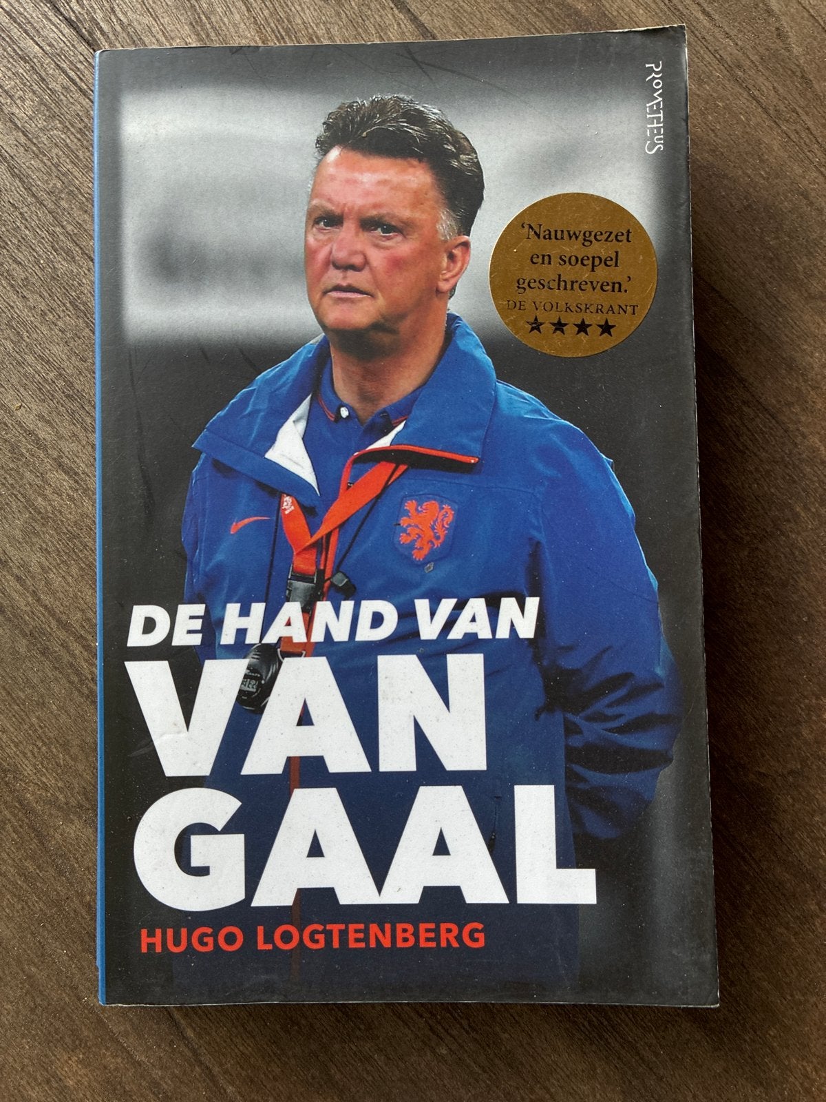 De Hand van Van Gaal - Hugo Logtenberg, Boeken, Romans, Gelezen, Nederland, Ophalen of Verzenden