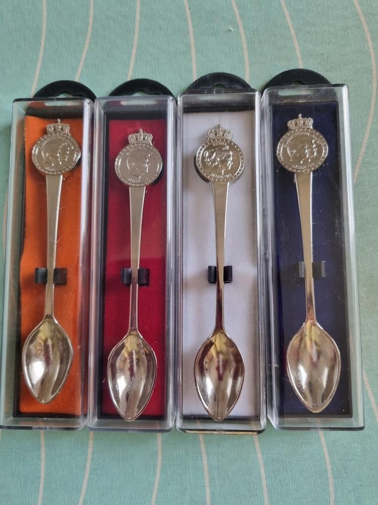 4 theelepeltjes van de kroning, Ophalen of Verzenden, Nieuw, Kaart, Foto of Prent