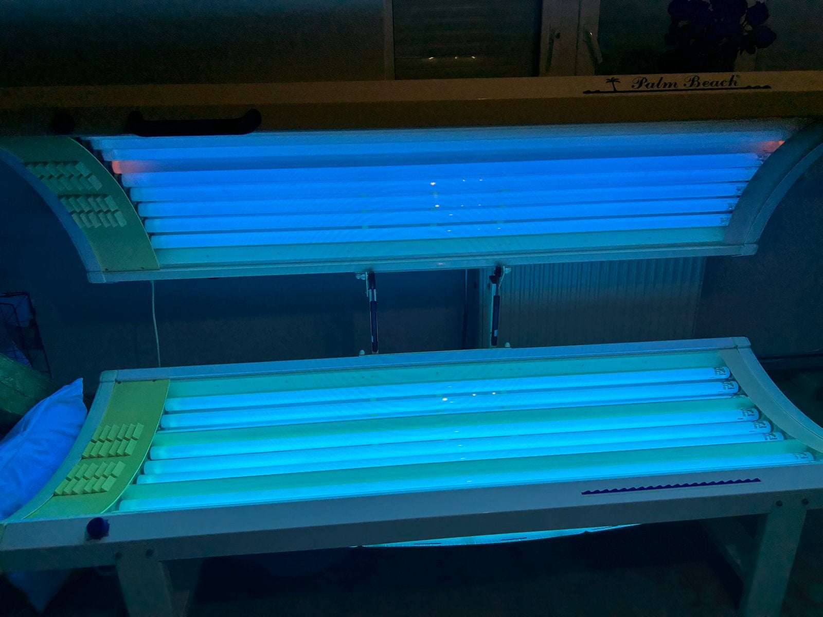 Zonnebank Palm Beach, Ophalen, Gebruikt, Zonnebank dubbelzijdig, 15 lampen of meer