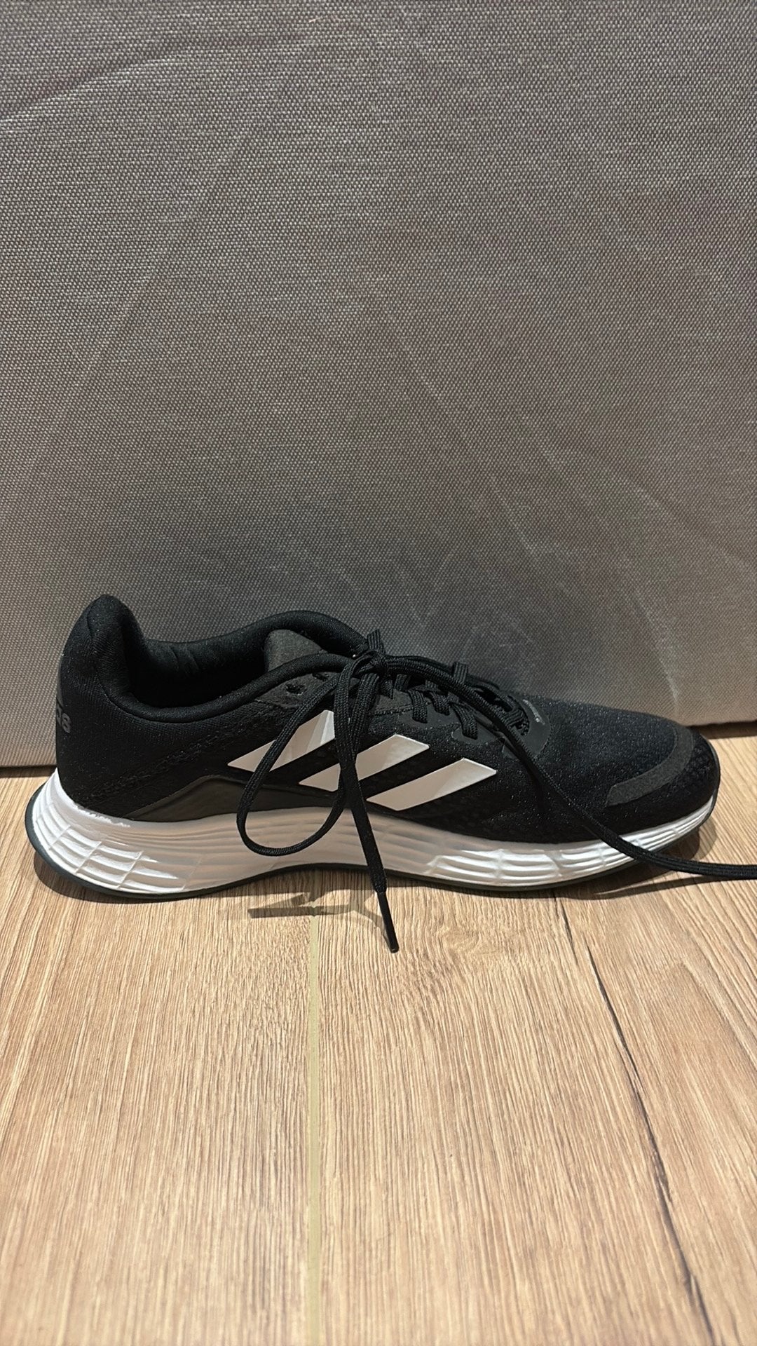 Adidas sport schoenen, Sport en Fitness, Adidas, Hardloopschoenen, Nieuw, Ophalen of Verzenden