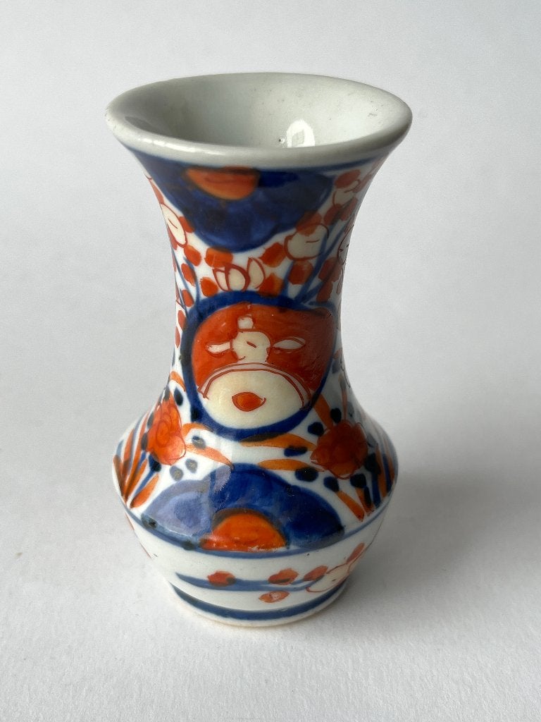 Klein Imari porseleinen vaasje, Ophalen of Verzenden