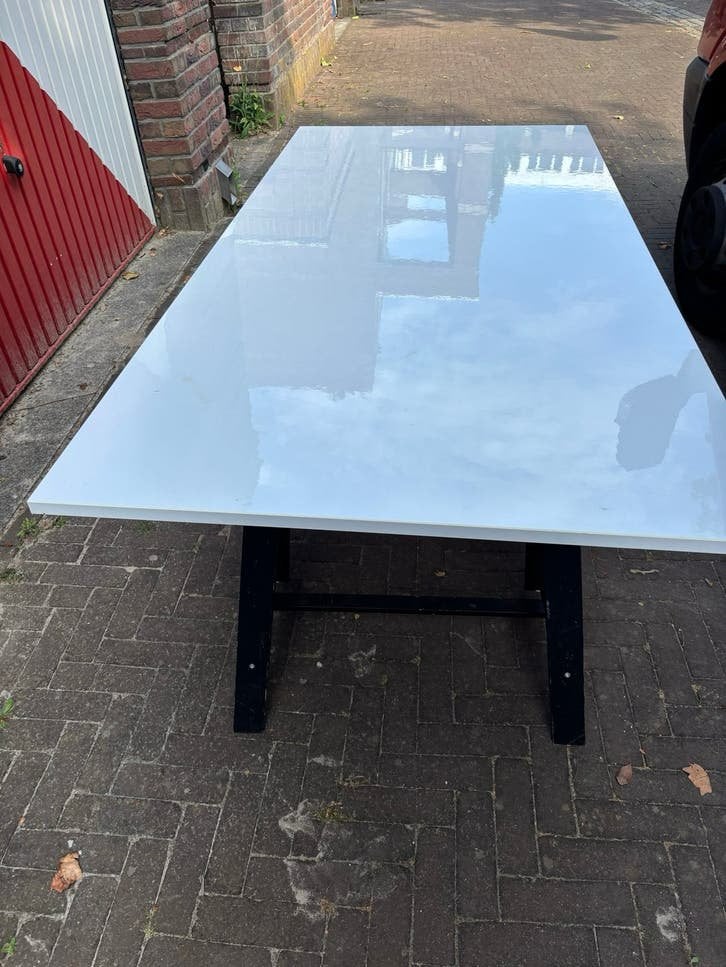 GRATIS! Glanzende witte IKEA tafel 85x180 cm, Ophalen, Overige materialen, Gebruikt, 50 tot 100 cm