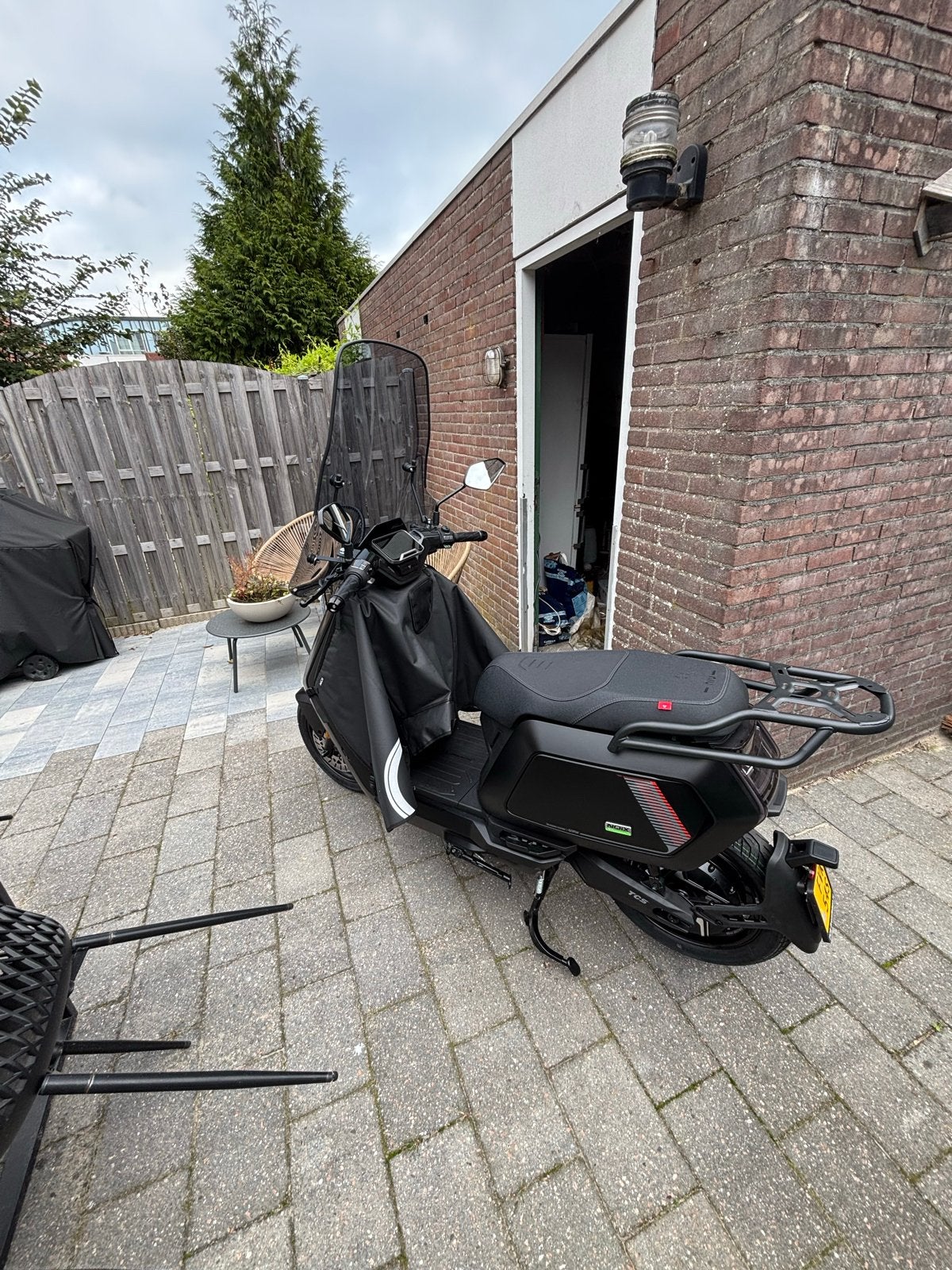 NIU NQIX 150 - Zo goed als nieuw, incl. accessoires, Ophalen, Zo goed als nieuw