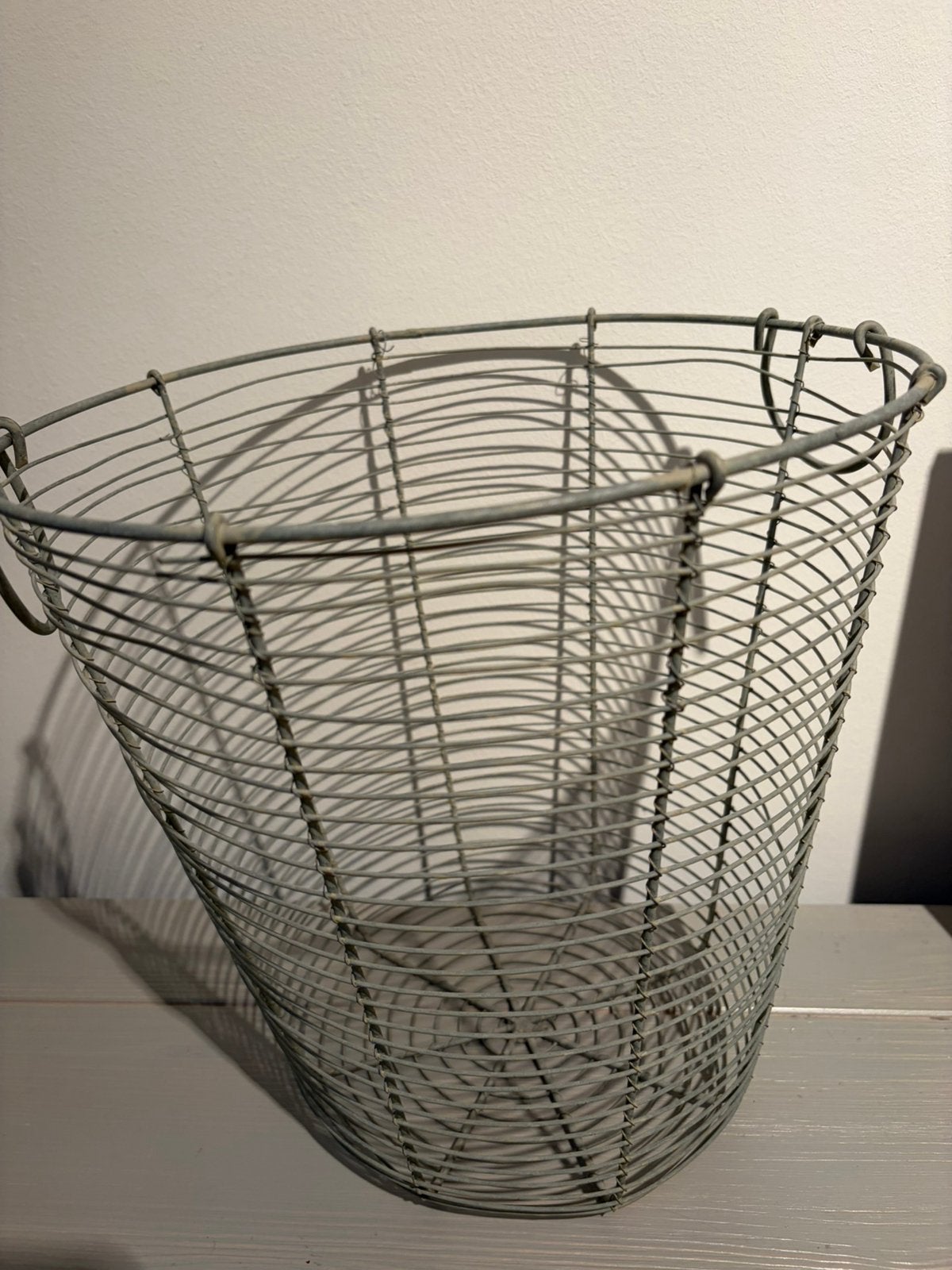 Metalen draadmand, hoogte 31 cm, doorsnede 29 cm., Overige materialen, Mand, Rond, Ophalen of Verzenden