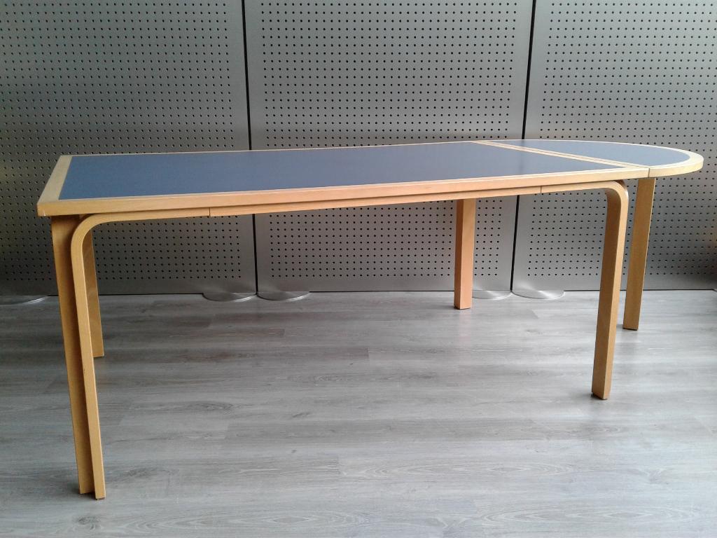 Magnus Olesen Tafel (Beuken Linoleum), Zeer Mooi!, Huis en Inrichting, Tafels | Eettafels, Ophalen, Overige materialen, 200 cm of meer