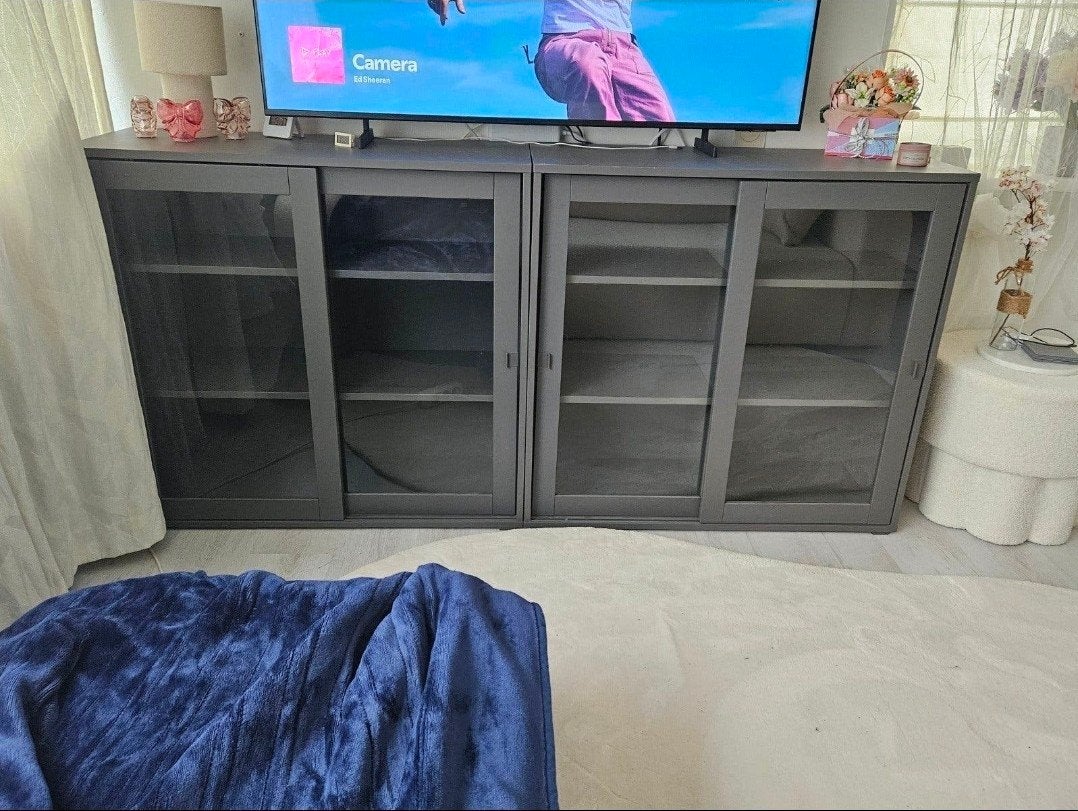 MOET WEG! 2 IKEA kast met glazen schuifdeuren, Huis en Inrichting, Kasten | Overige, Ophalen, Gebruikt