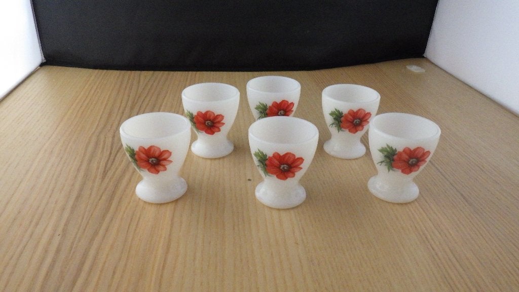 mooie retro eierdopjes van glas gedecoreerd met bloemen, Ophalen of Verzenden, Overige typen