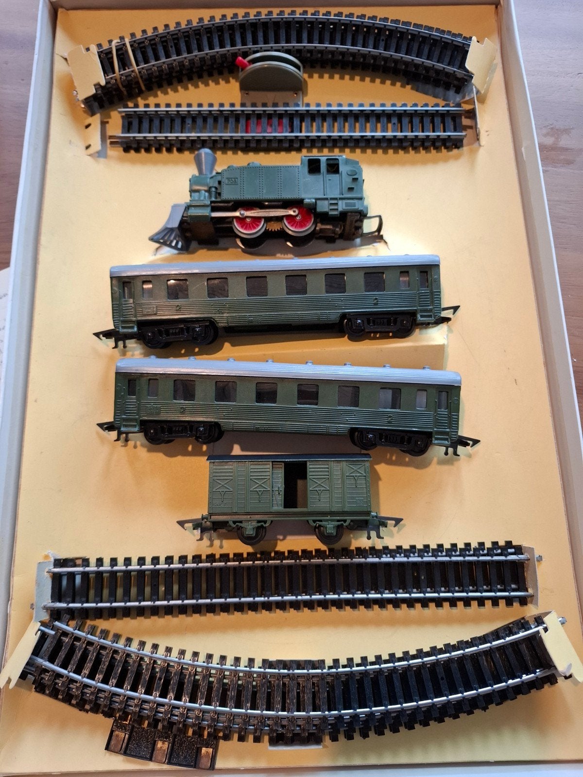 HB Express modeltrein - Batterij of Trafo (12V motor), Overige merken, Gelijkstroom, Info@hbtoys.com, HB Toys