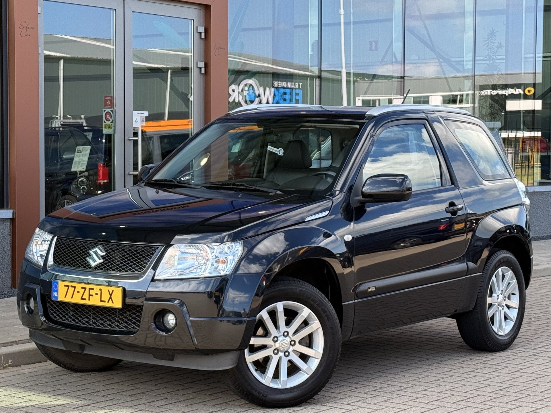 Suzuki Grand Vitara 1.6-16V High Executive | Airco | Leder |, Auto's, Suzuki, 1345 kg, Gebruikt, Zwart, 4 cilinders