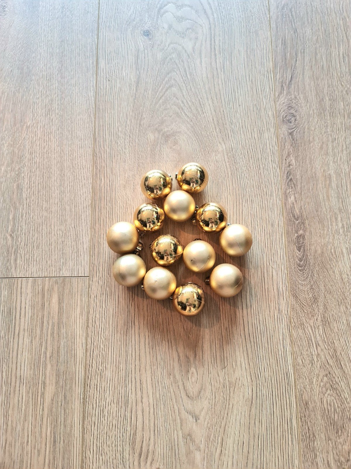 13 stuks onbreekbare kerstballen, Ophalen of Verzenden, Zo goed als nieuw