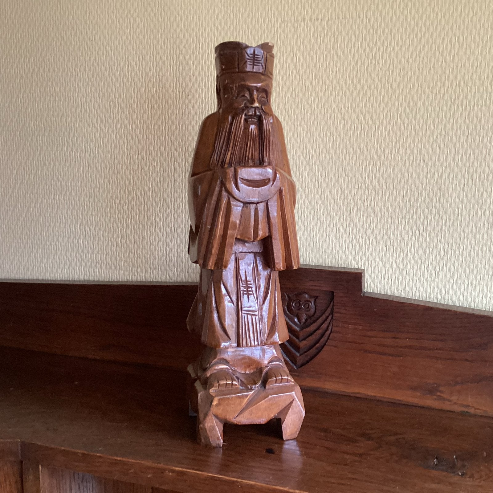 Houten beeld van wijze man - Aziatische stijl, 30H, voor 10€, Ophalen of Verzenden, Handgemaakt, 20 - 50 cm, Beeld