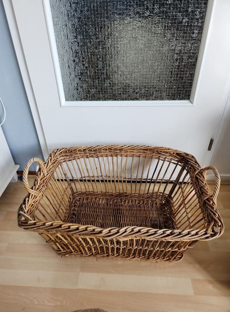 mooie rieten mand met 2 handvatten, Huis en Inrichting, Ophalen, Met handvatten, Mand, Riet