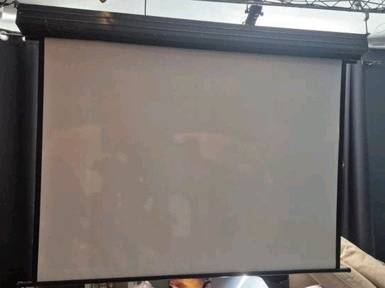 Elektrisch projectiescherm 70 inch met afstandsbediening, Ophalen, Elektrisch, Gebruikt
