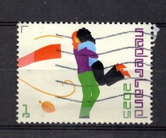 gestempelde zegel. Jaar 2025: typisch Nederland, Postzegels en Munten, Ophalen of Verzenden, Na 1940, Gestempeld