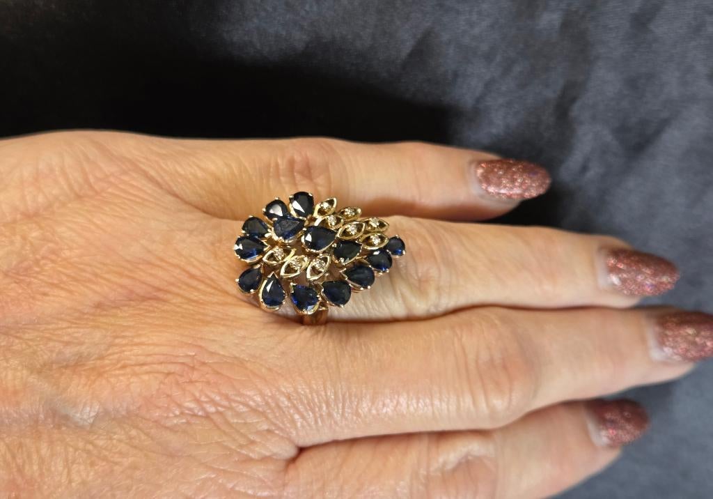 Gouden vintage ring edelsteen saffier en diamanten. 2025/798, Ophalen of Verzenden, Goud, Ring, Met edelsteen