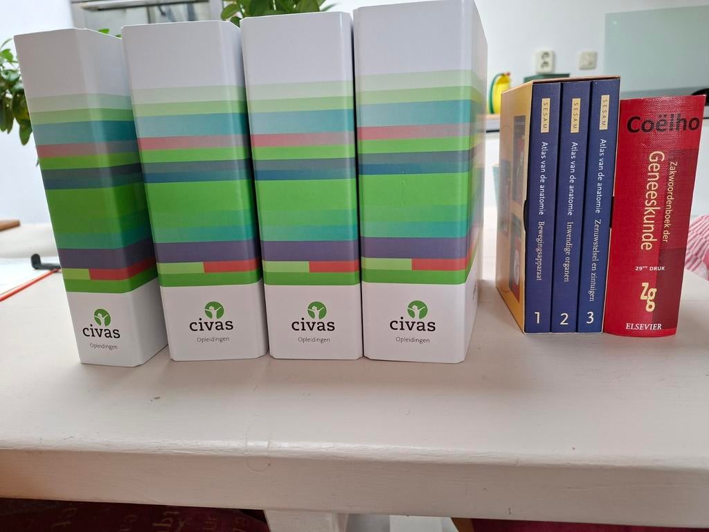 Cursus Medische Basis Kennis van Civas, Boeken, Studieboeken en Cursussen, Civas, Sesam, Coëlho, Zo goed als nieuw, Beta, HBO