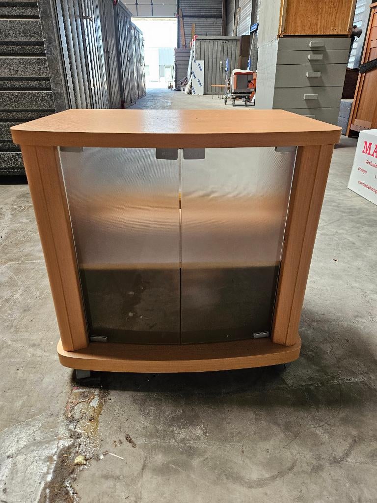 tv meubel met glazen deurtjes, Huis en Inrichting, Kasten | Televisiemeubels, Ophalen, Gebruikt, 50 tot 100 cm, Minder dan 100 cm