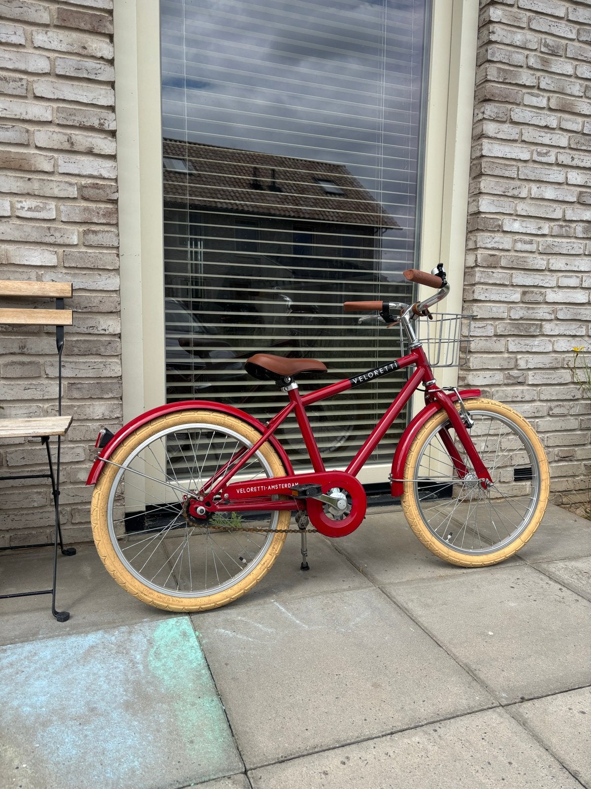 Veloretti Junior 20” Kinderfiets met mandje, Ophalen, Zo goed als nieuw, Terugtraprem, 20 inch of meer