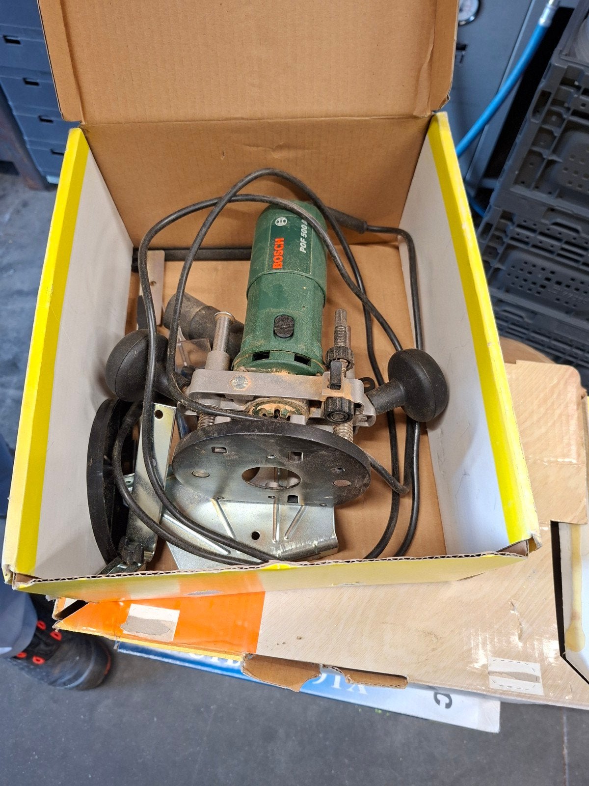 Bosch POF 500 A Bovenfrees - Gebruikt maar functioneel, Gebruikt, Ophalen of Verzenden, Bovenfrees, Bosch